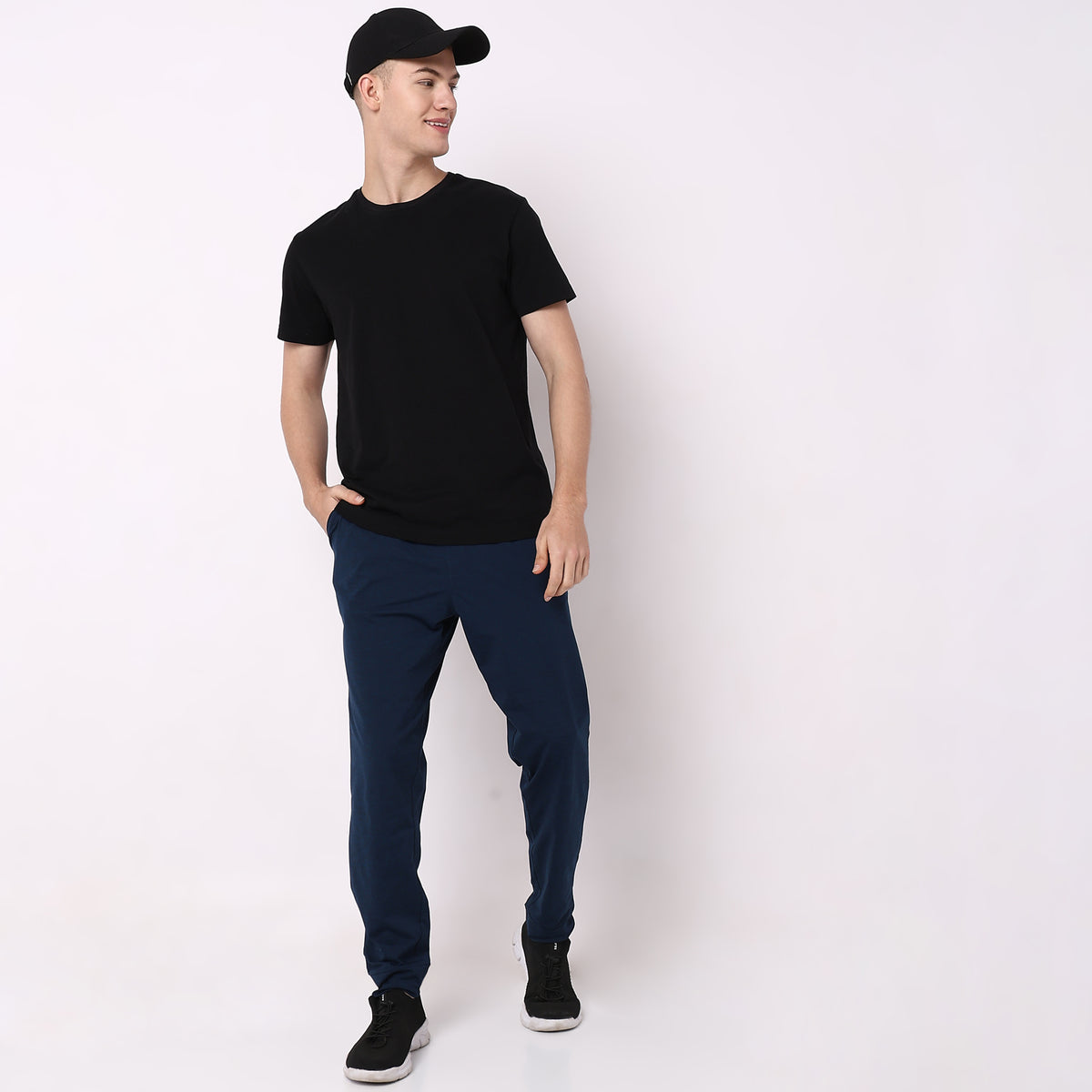 Regular Fit Solid Mid Rise Trackpants