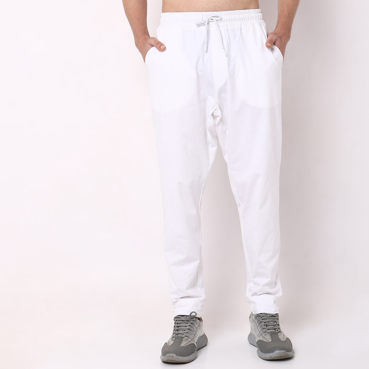 Regular Fit Solid Mid Rise Trackpants