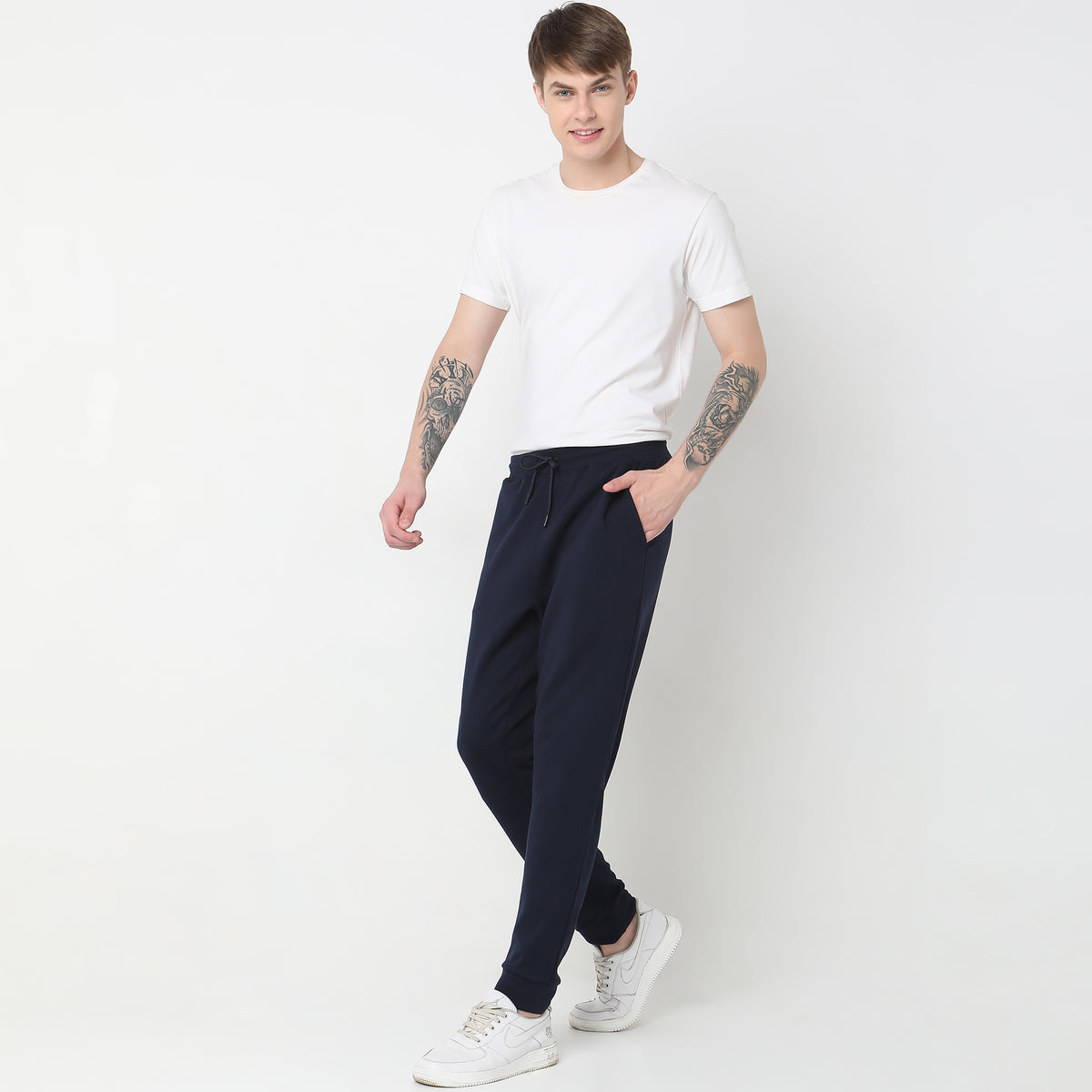 Regular Fit Solid Mid Rise Trackpants