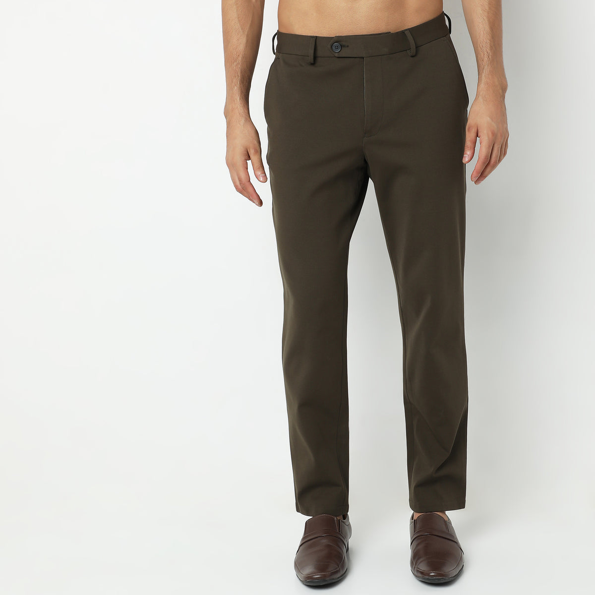 Regular Fit Solid Mid Rise Trousers