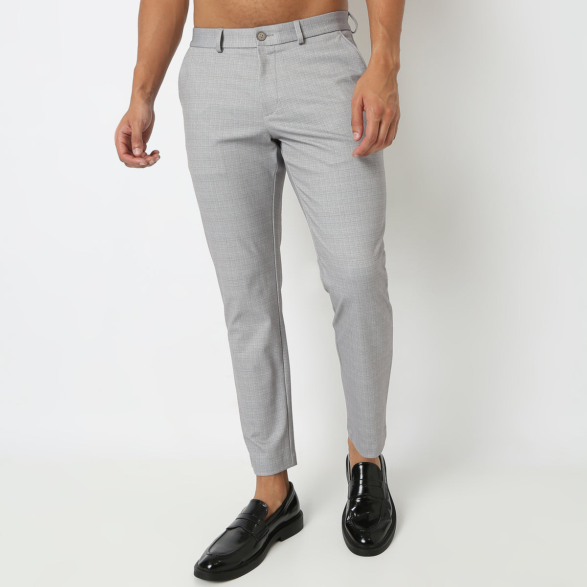 Regular Fit Solid Mid Rise Trousers