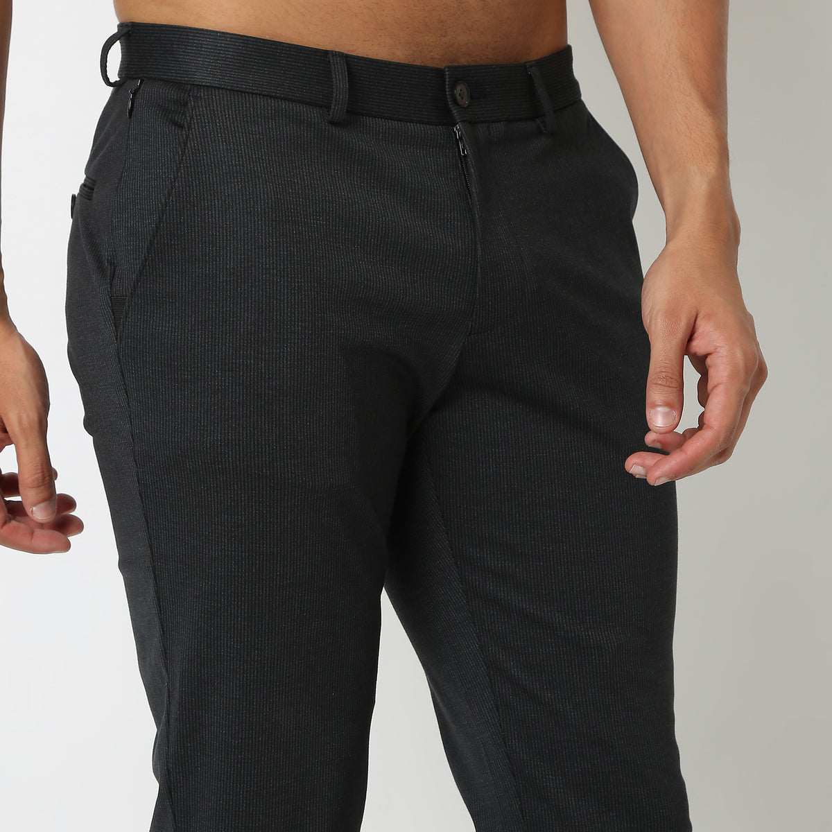 Regular Fit Solid Mid Rise Trousers