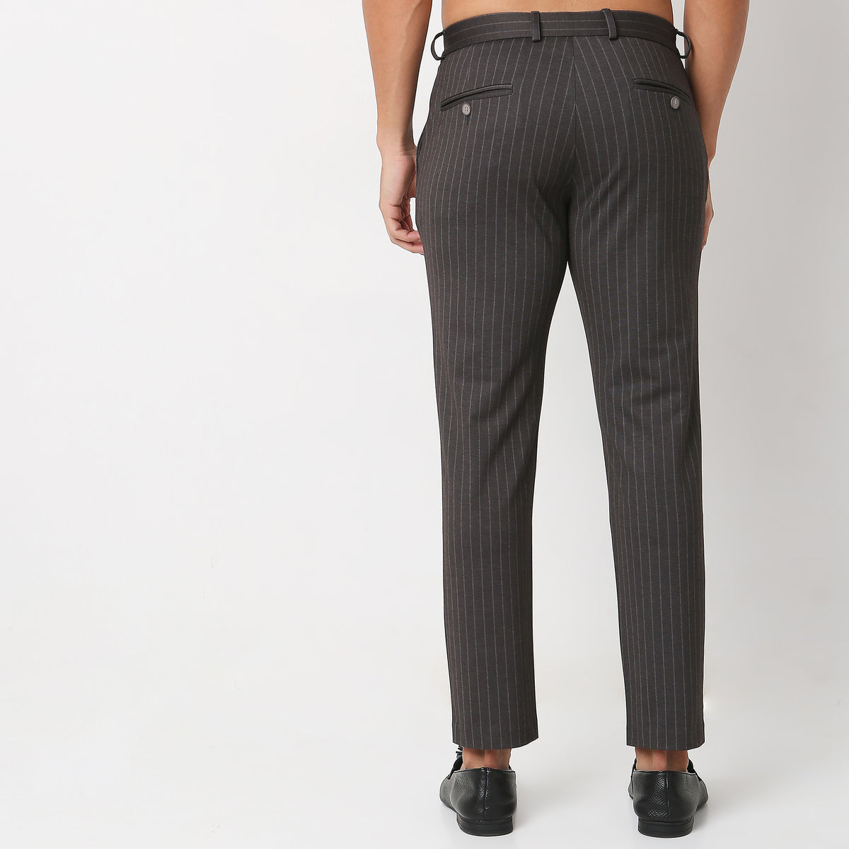 Regular Fit Solid Mid Rise Trousers