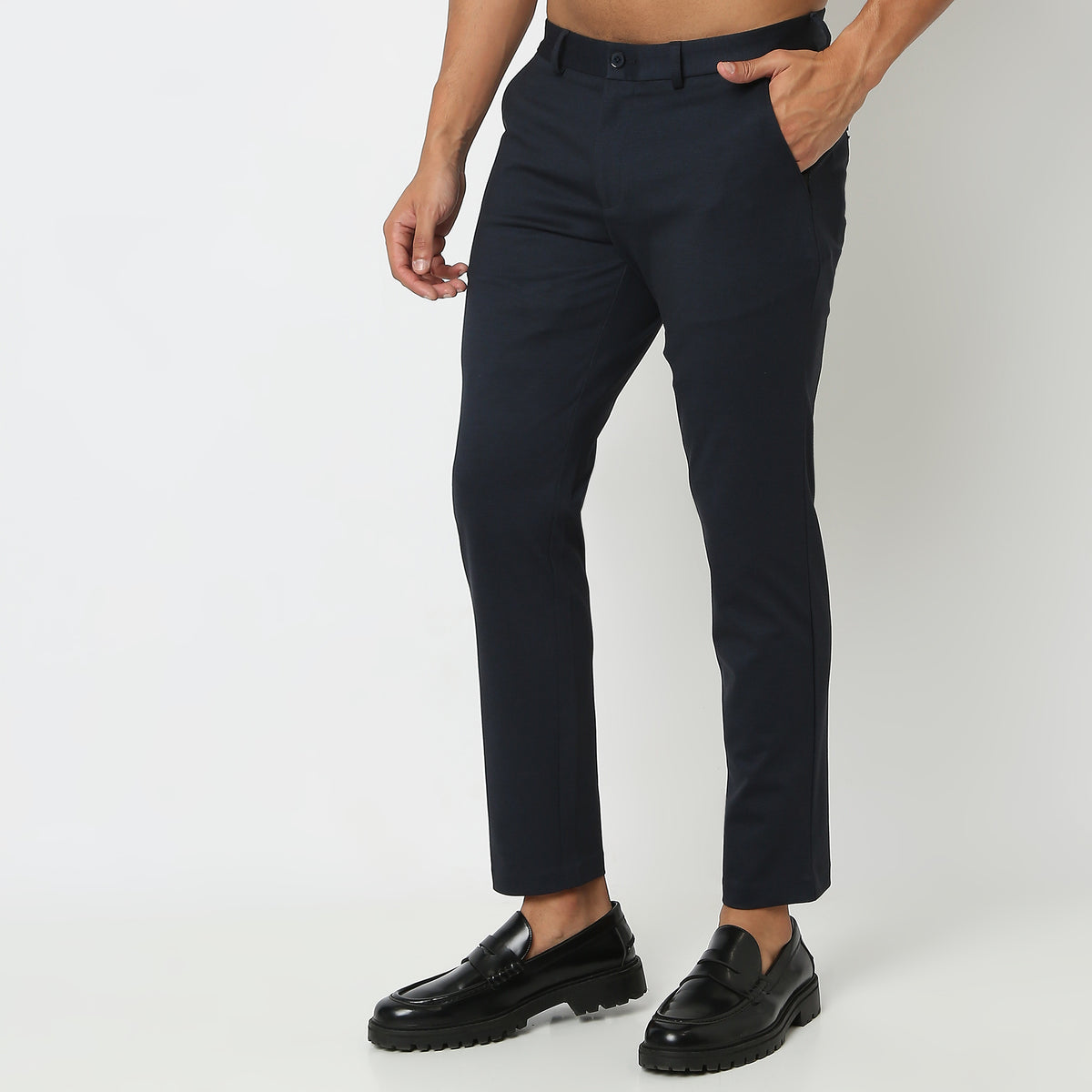 Regular Fit Solid Mid Rise Trousers