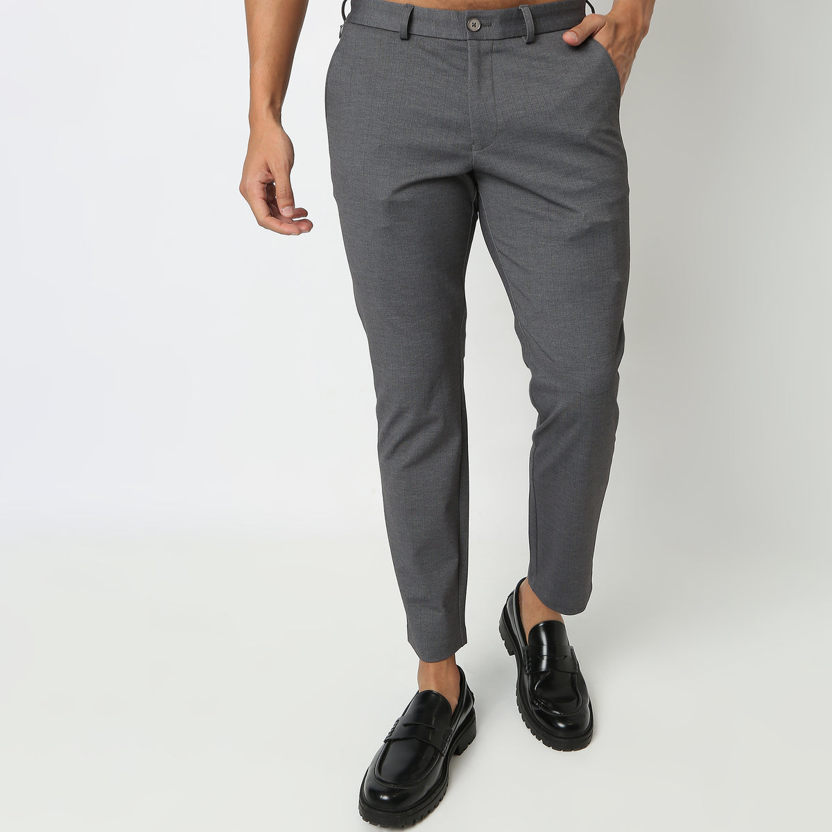 Regular Fit Solid Mid Rise Trousers