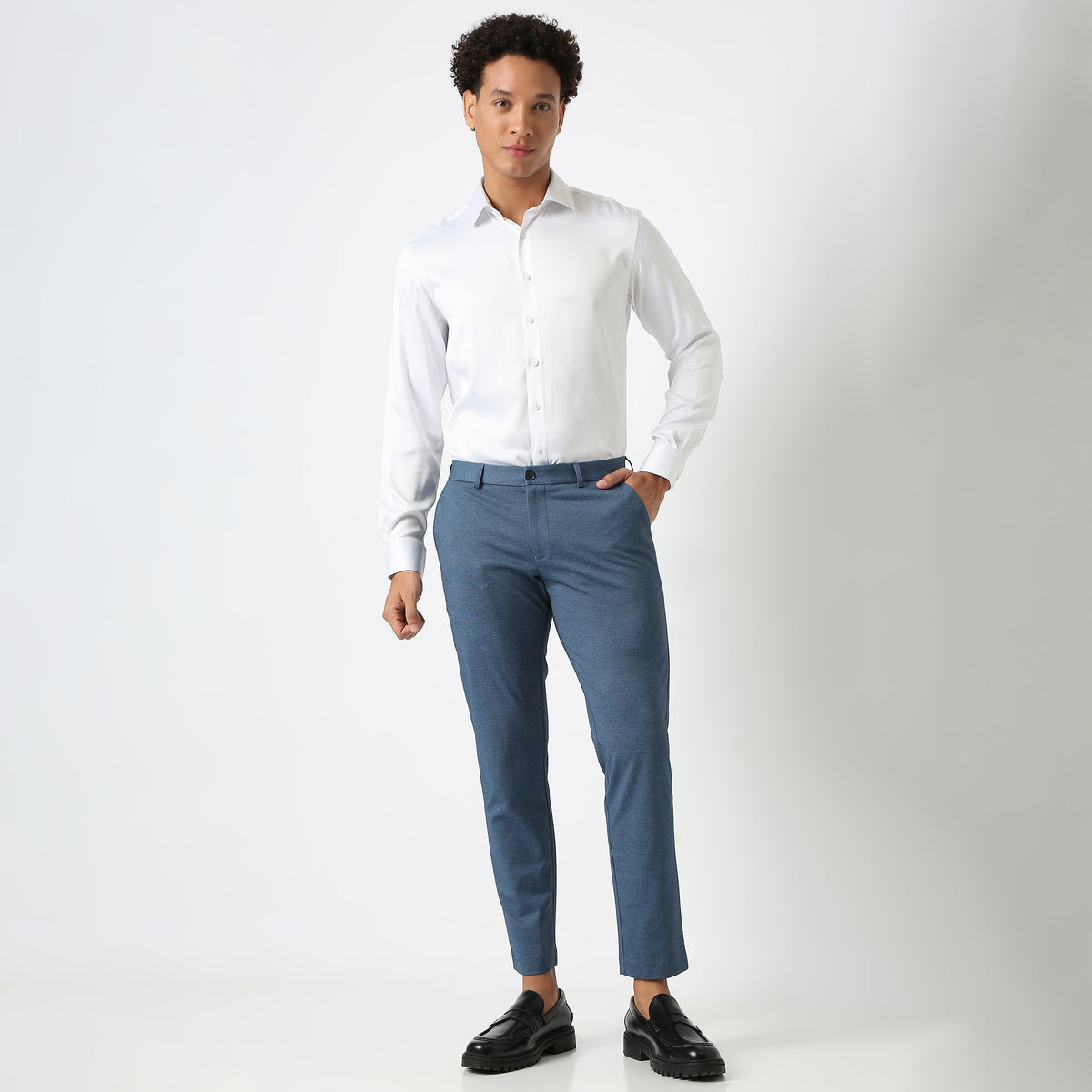 Regular Fit Solid Mid Rise Trousers