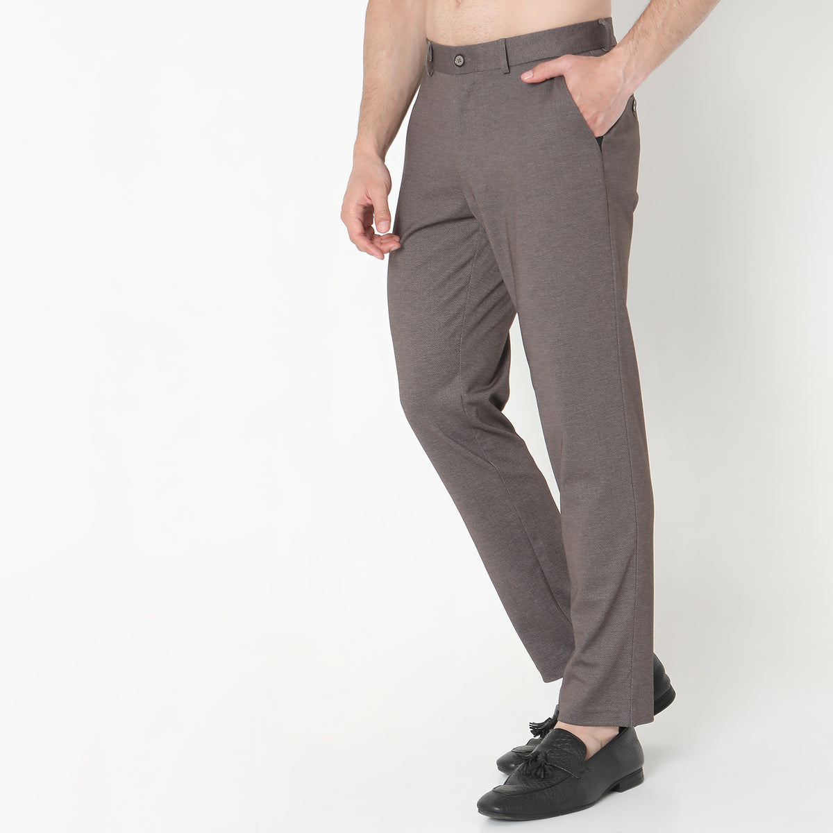 Regular Fit Solid Mid Rise Trousers