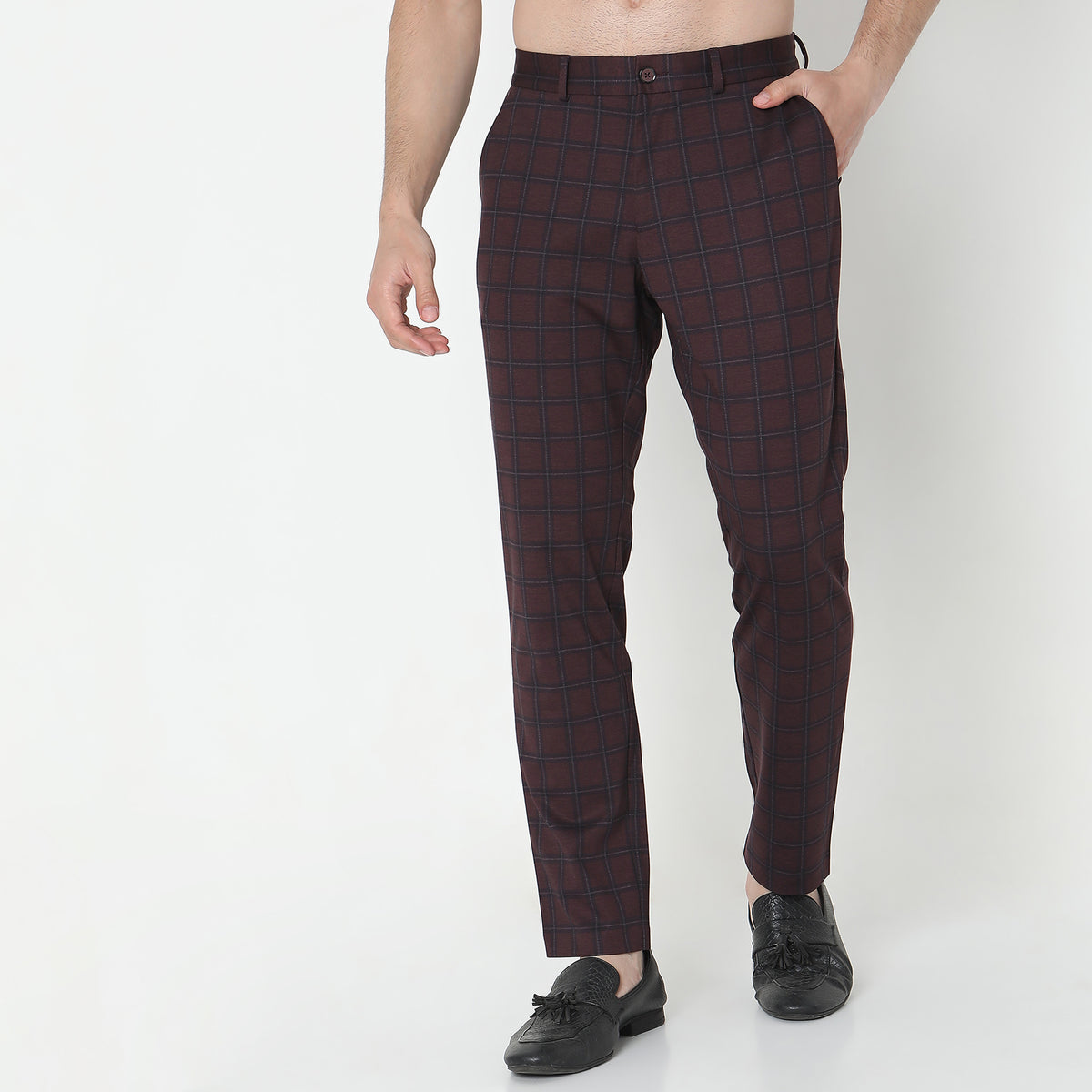 Regular Fit Solid Mid Rise Trousers