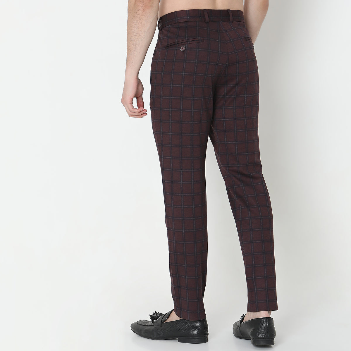 Regular Fit Solid Mid Rise Trousers