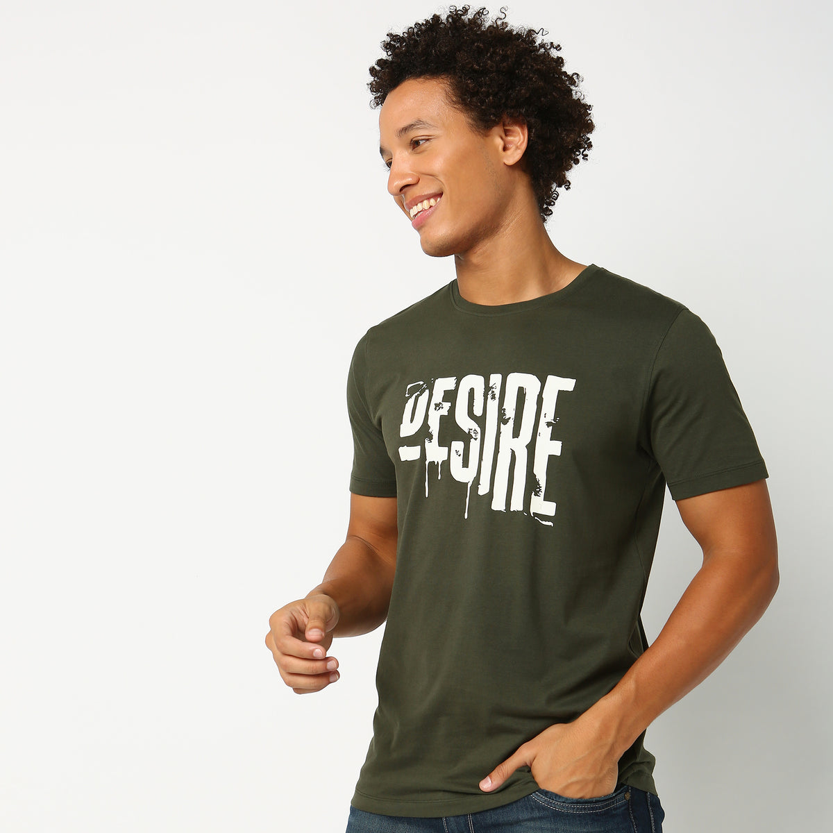 Men Wearing Regular Fit Graphic T-Shirt