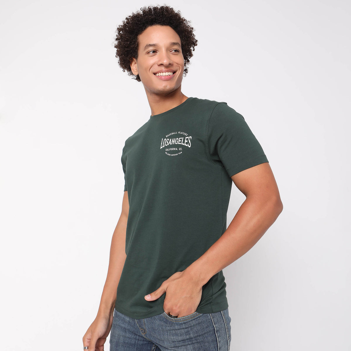 Men Wearing Regular Fit Solid T-Shirt