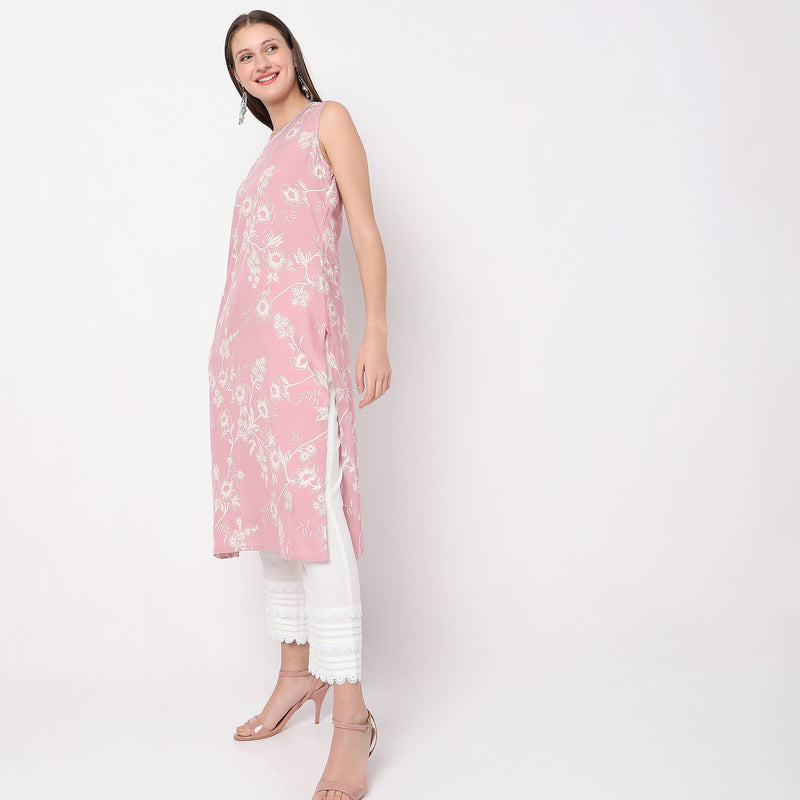 Women Wearing Straight Fit Printed Kurta
