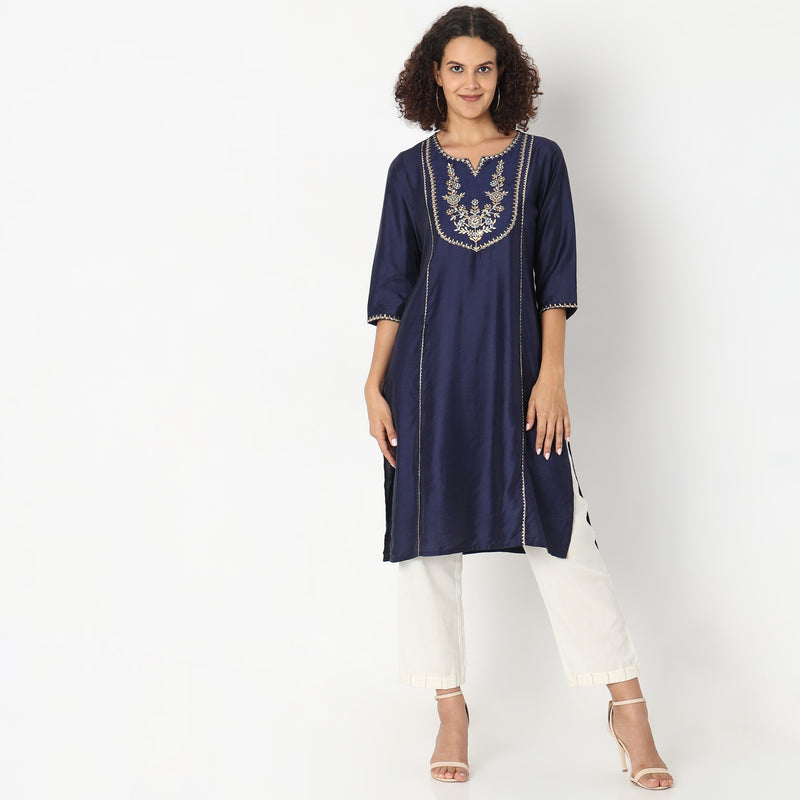 Straight Fit Embroidered Kurta