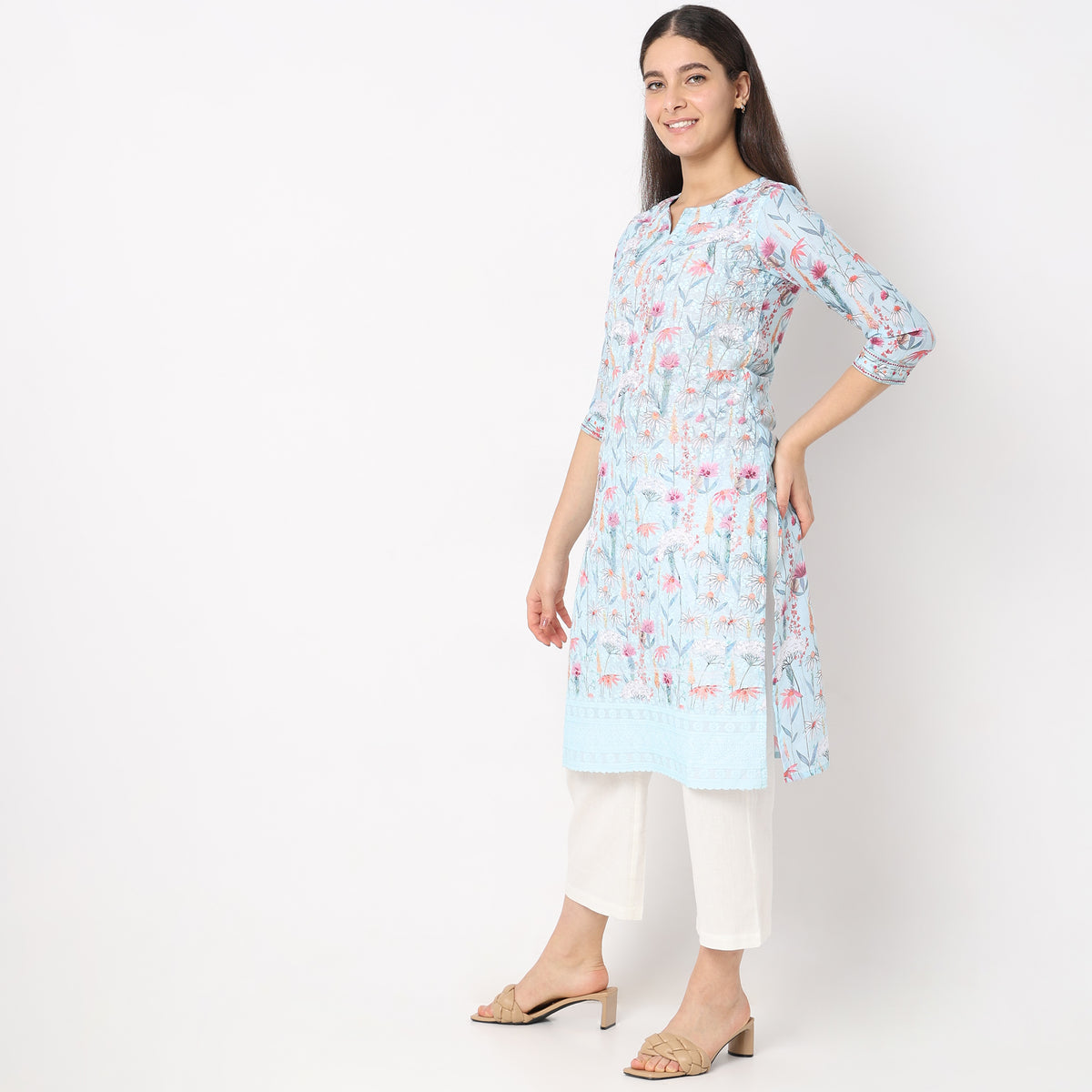 Straight Fit Embroidered Kurta