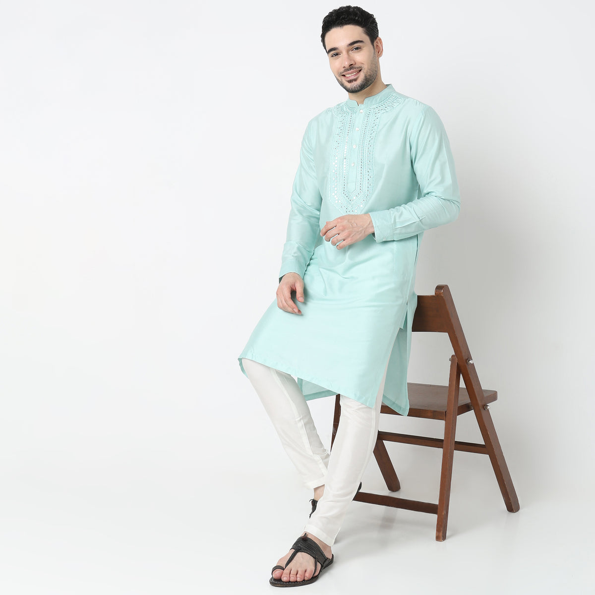 Regular Fit Embellished Kurta