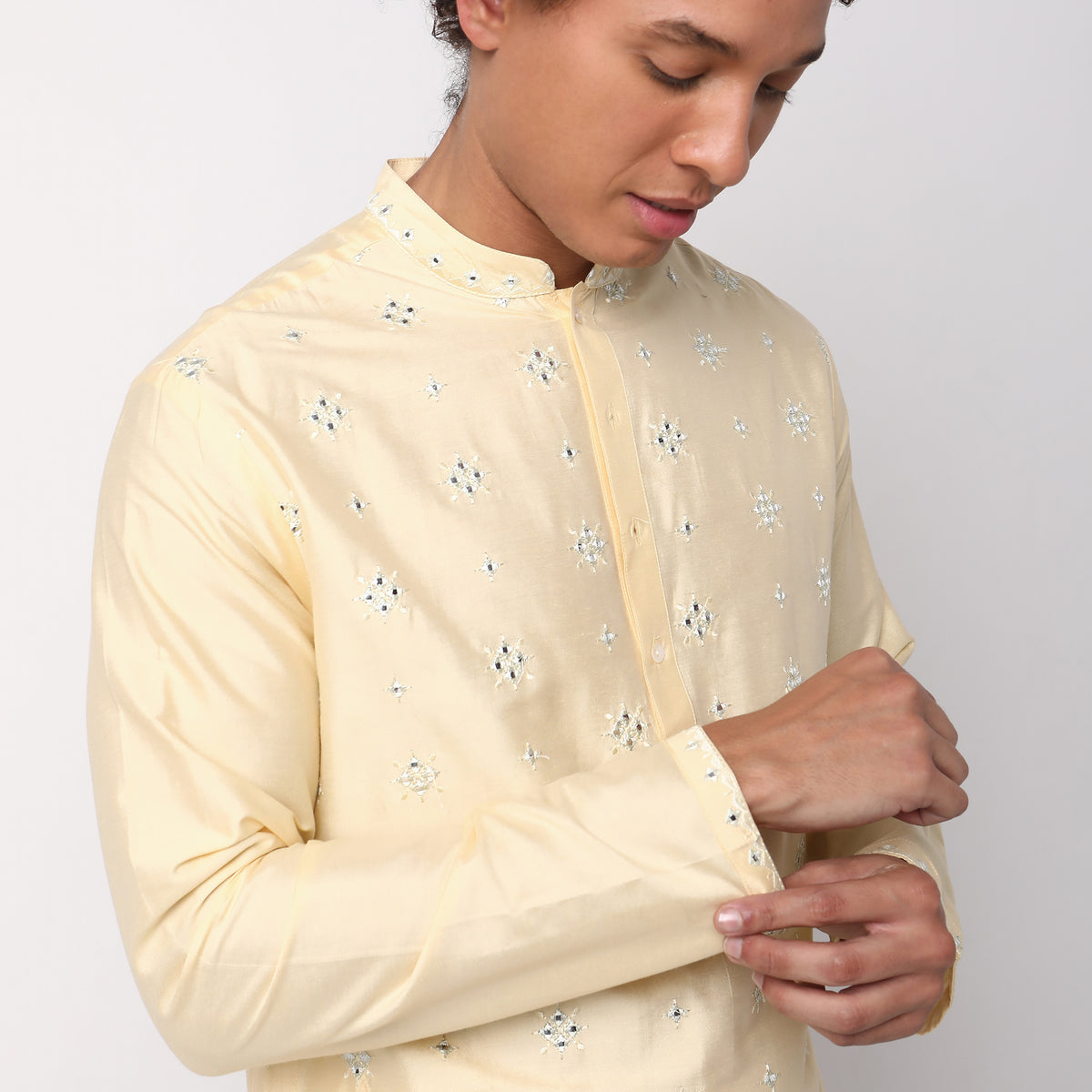 Regular Fit Embellished Kurta