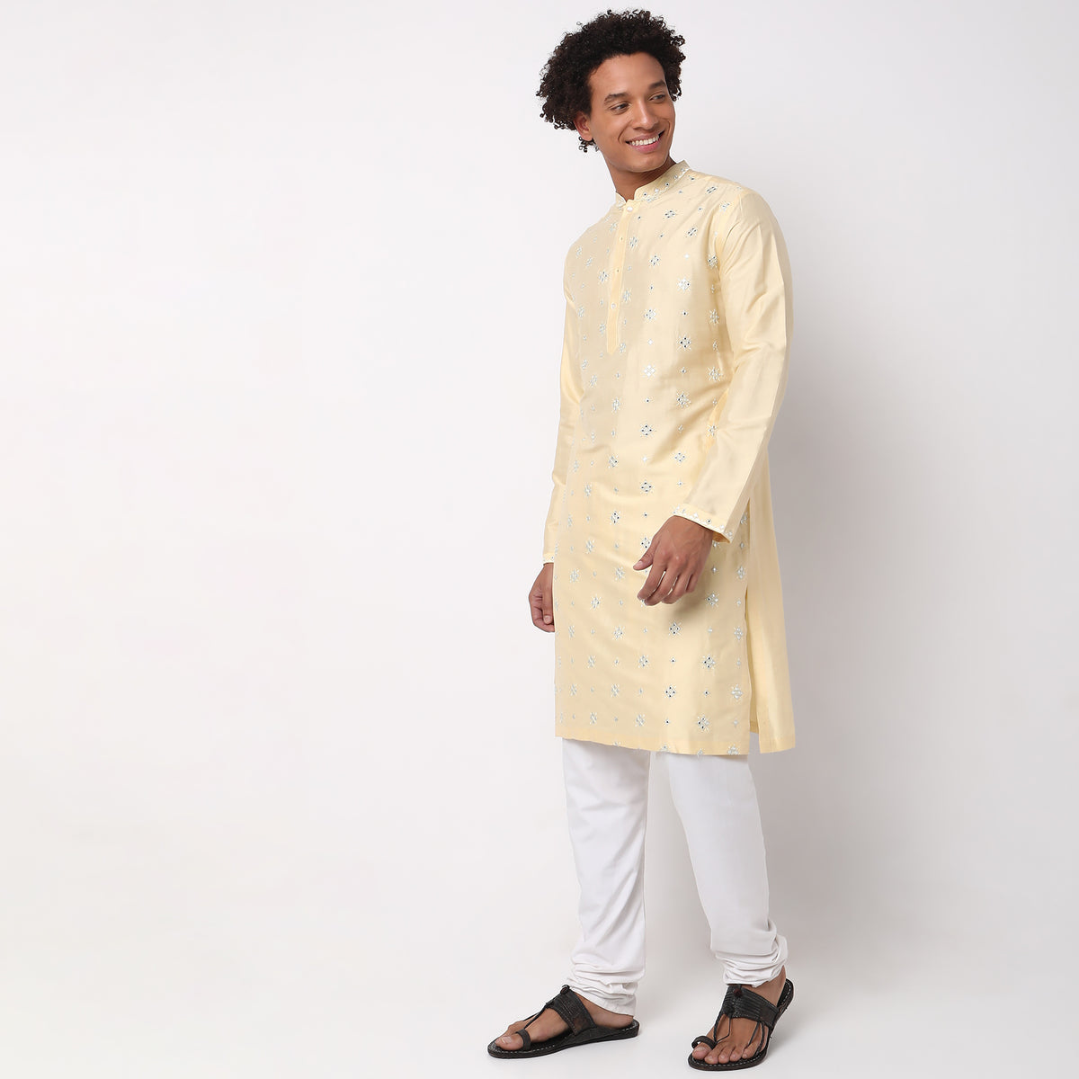 Regular Fit Embellished Kurta