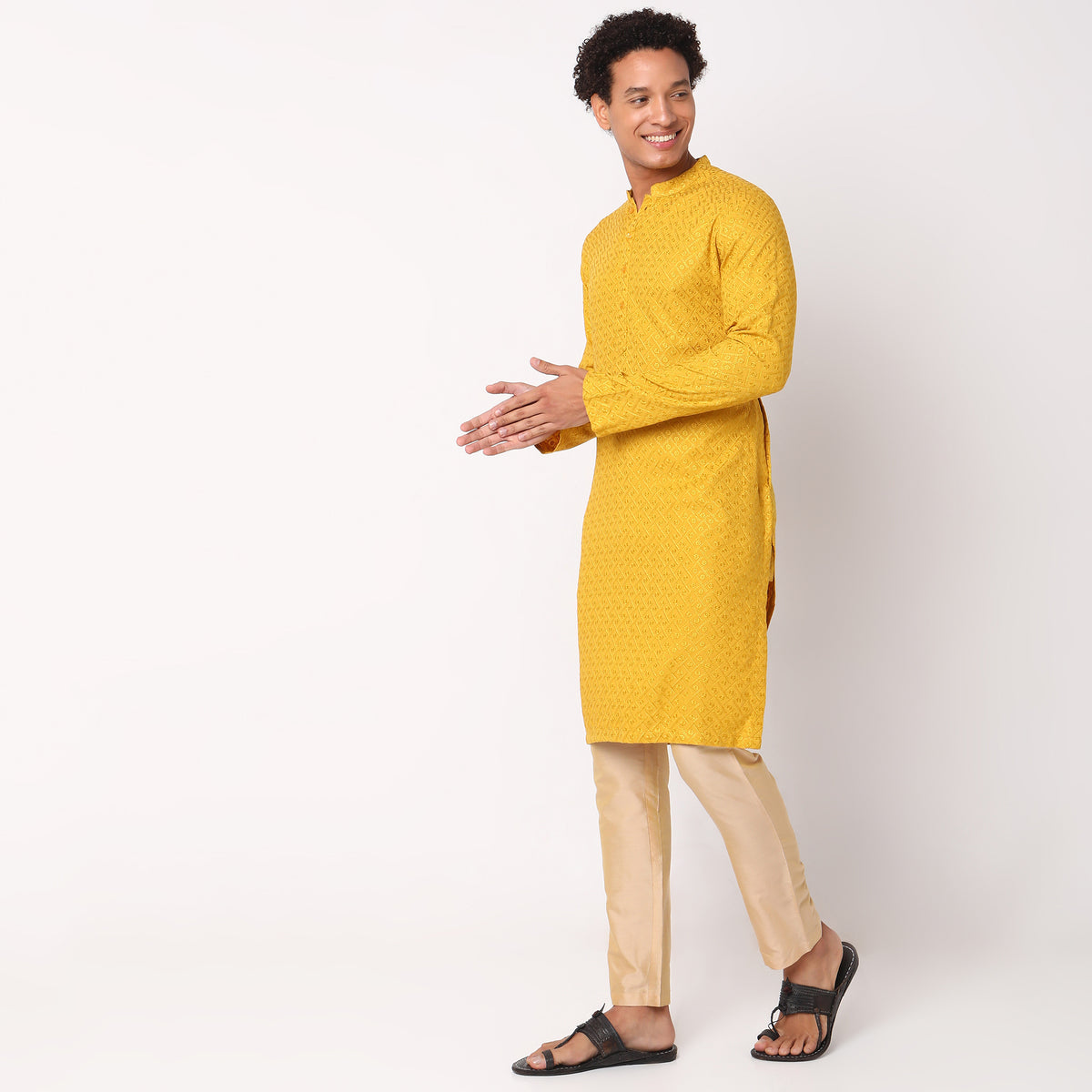 Regular Fit Embroidered Kurta