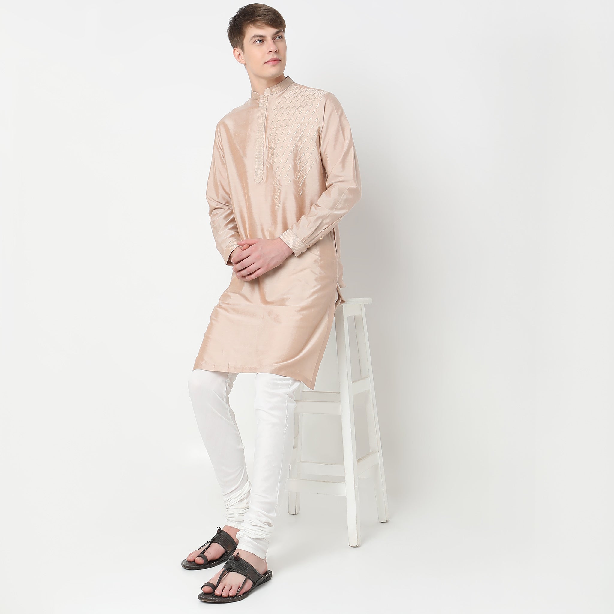 Regular Fit Embroidered Kurta