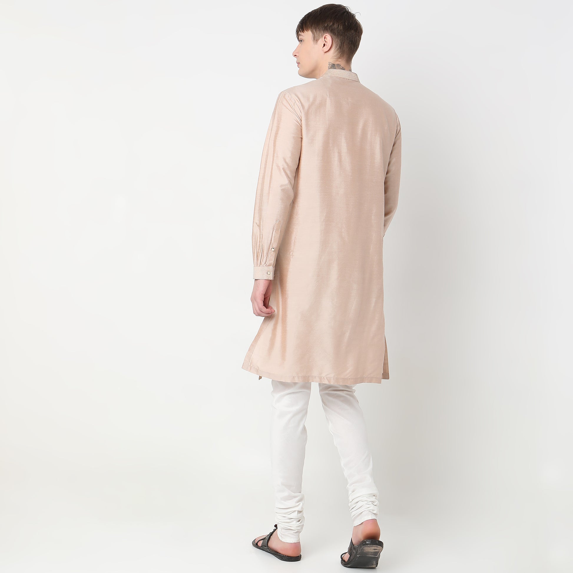 Regular Fit Embroidered Kurta