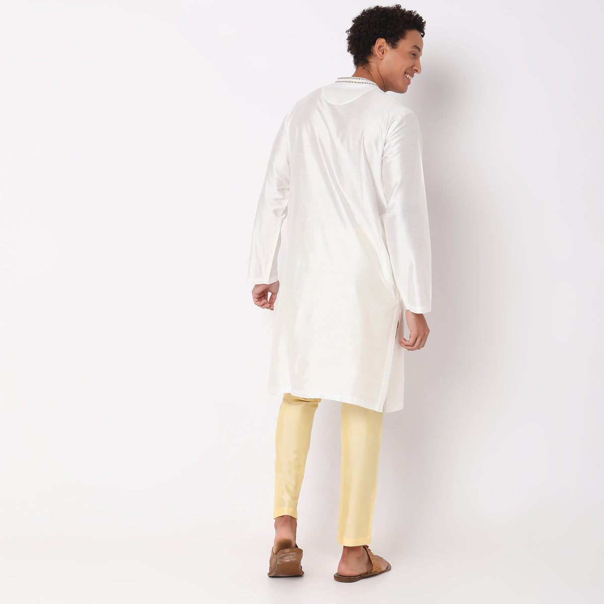 Regular Fit Solid Kurta