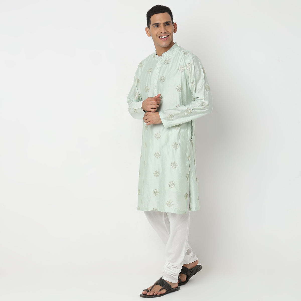 Regular Fit Embellished Kurta