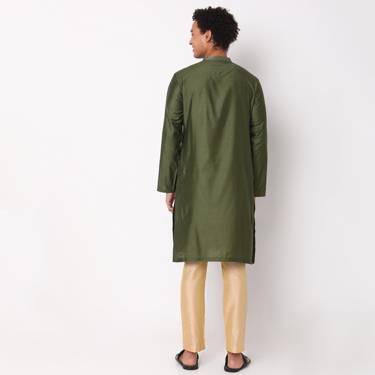 Regular Fit Solid Kurta