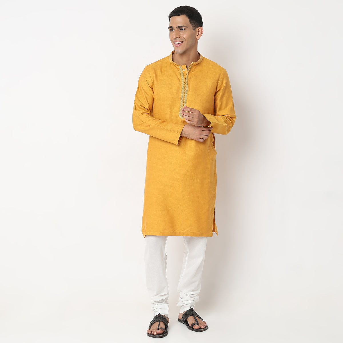 Regular Fit Solid Kurta