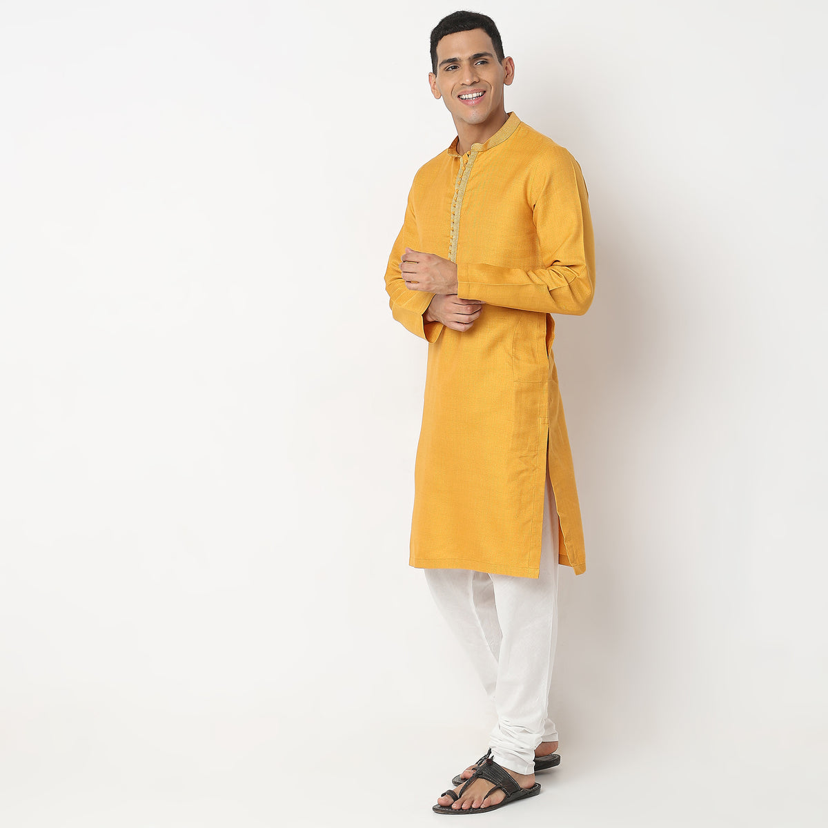 Regular Fit Solid Kurta