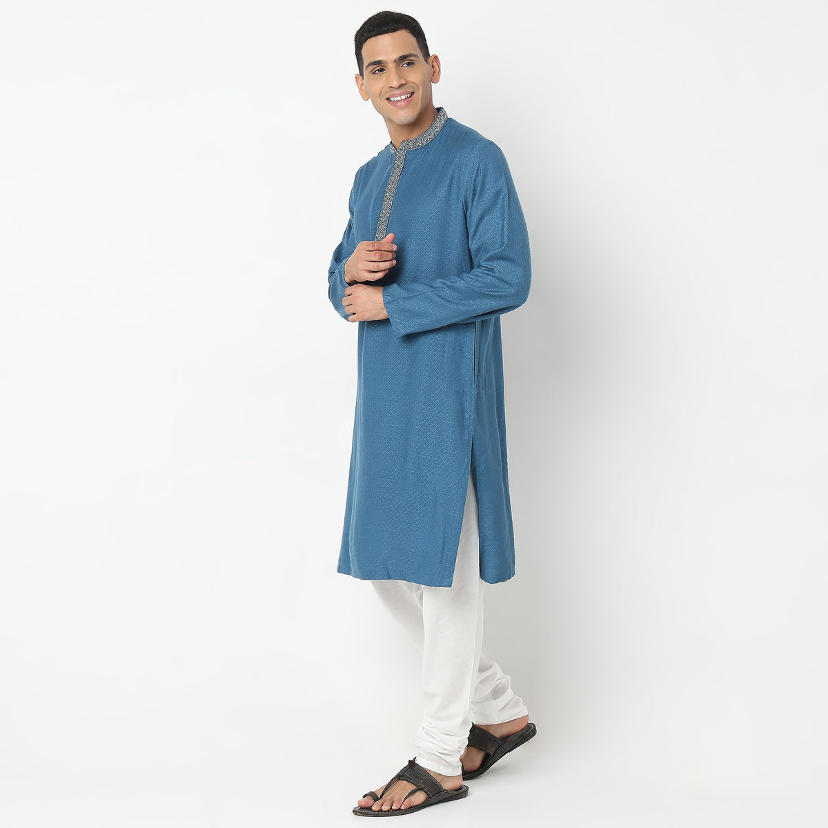 Regular Fit Structured Kurta