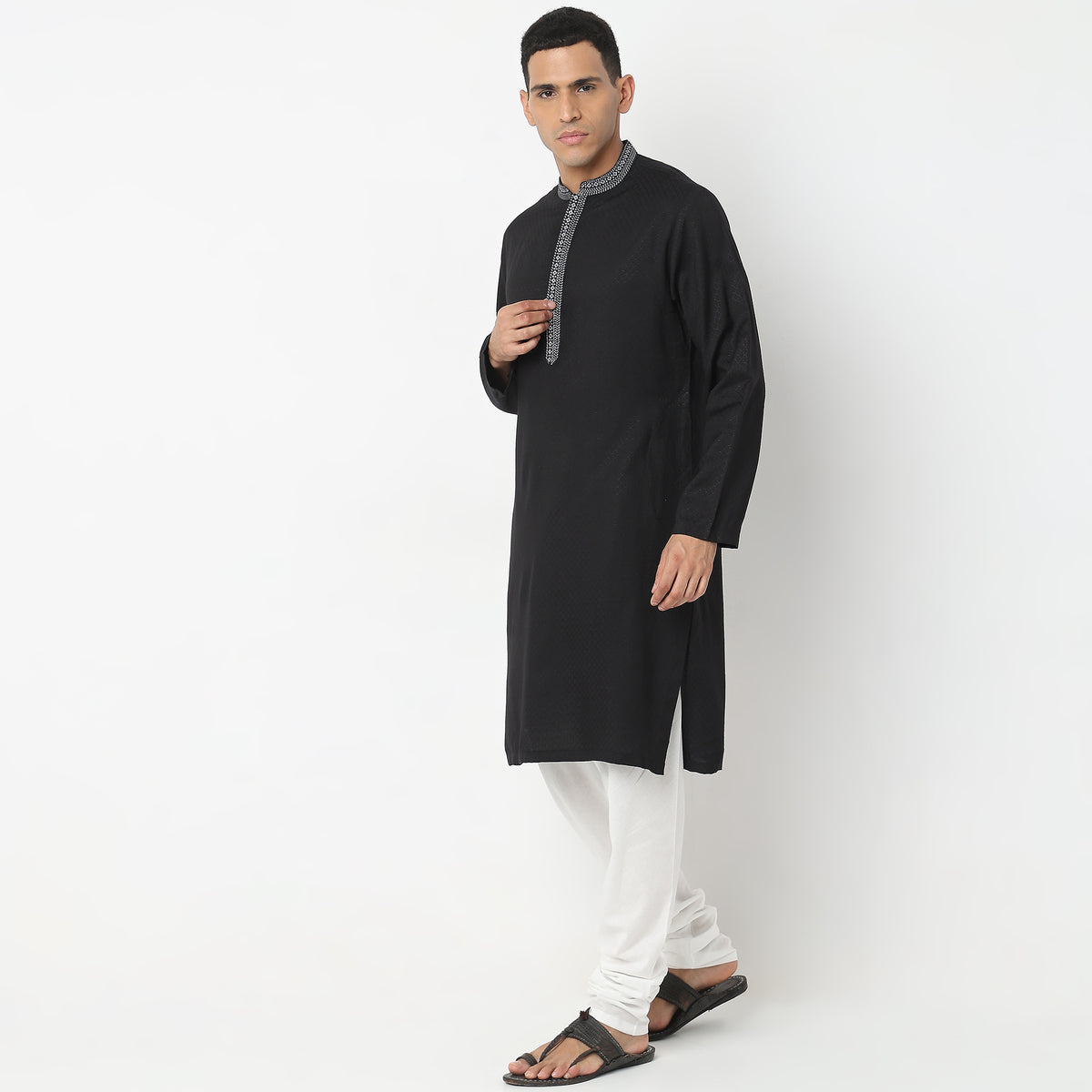 Regular Fit Structured Kurta