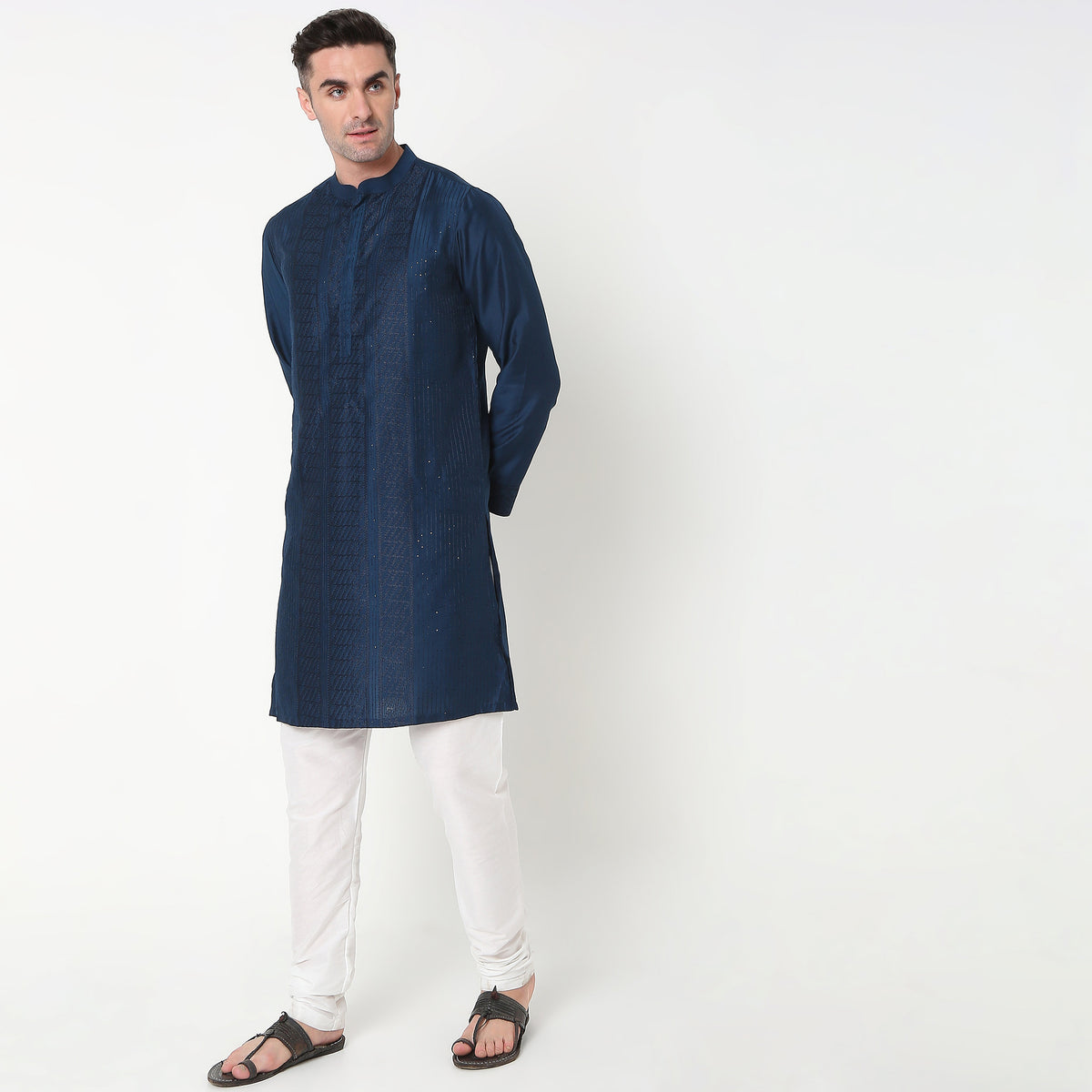 Regular Fit Embroidered Kurta