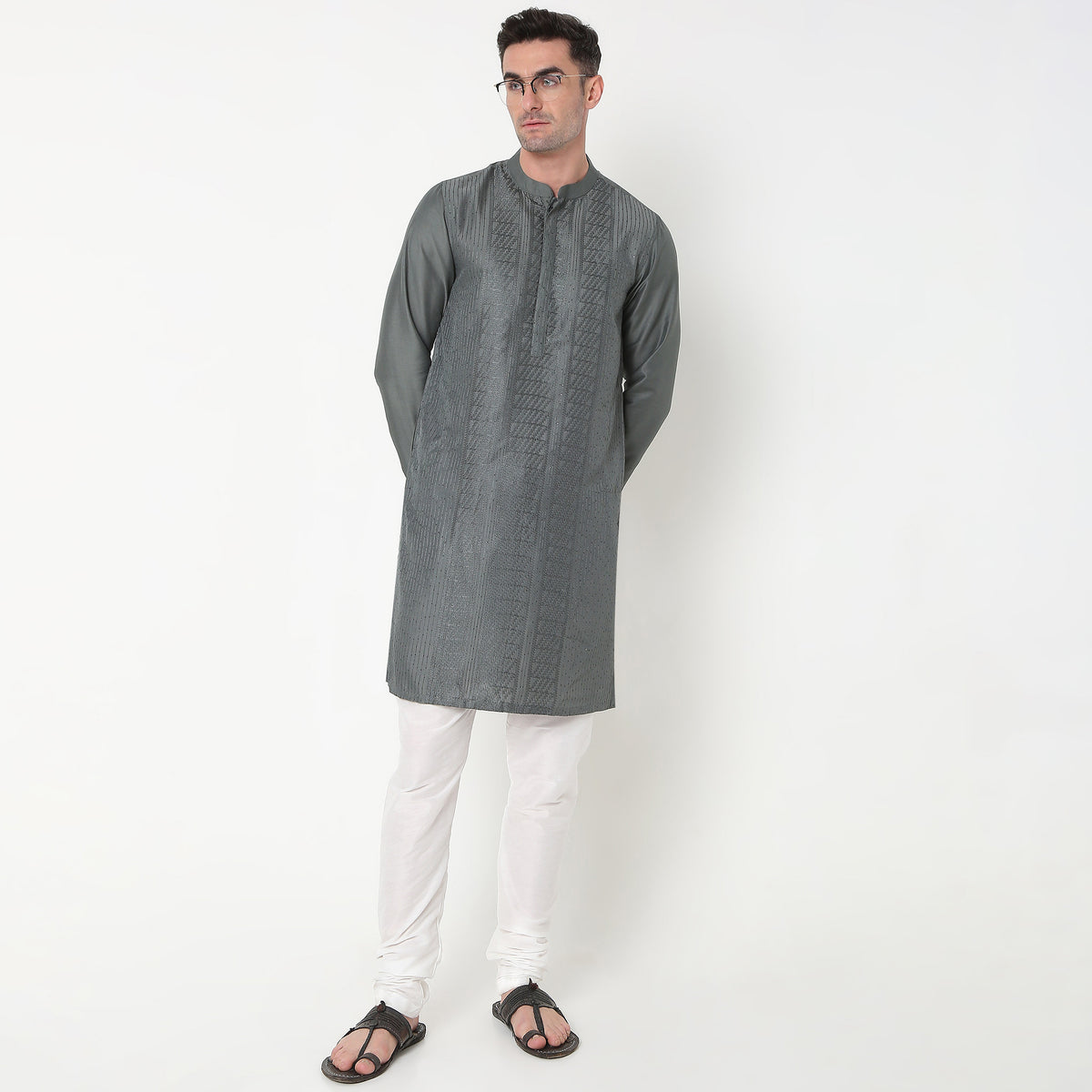 Regular Fit Embroidered Kurta