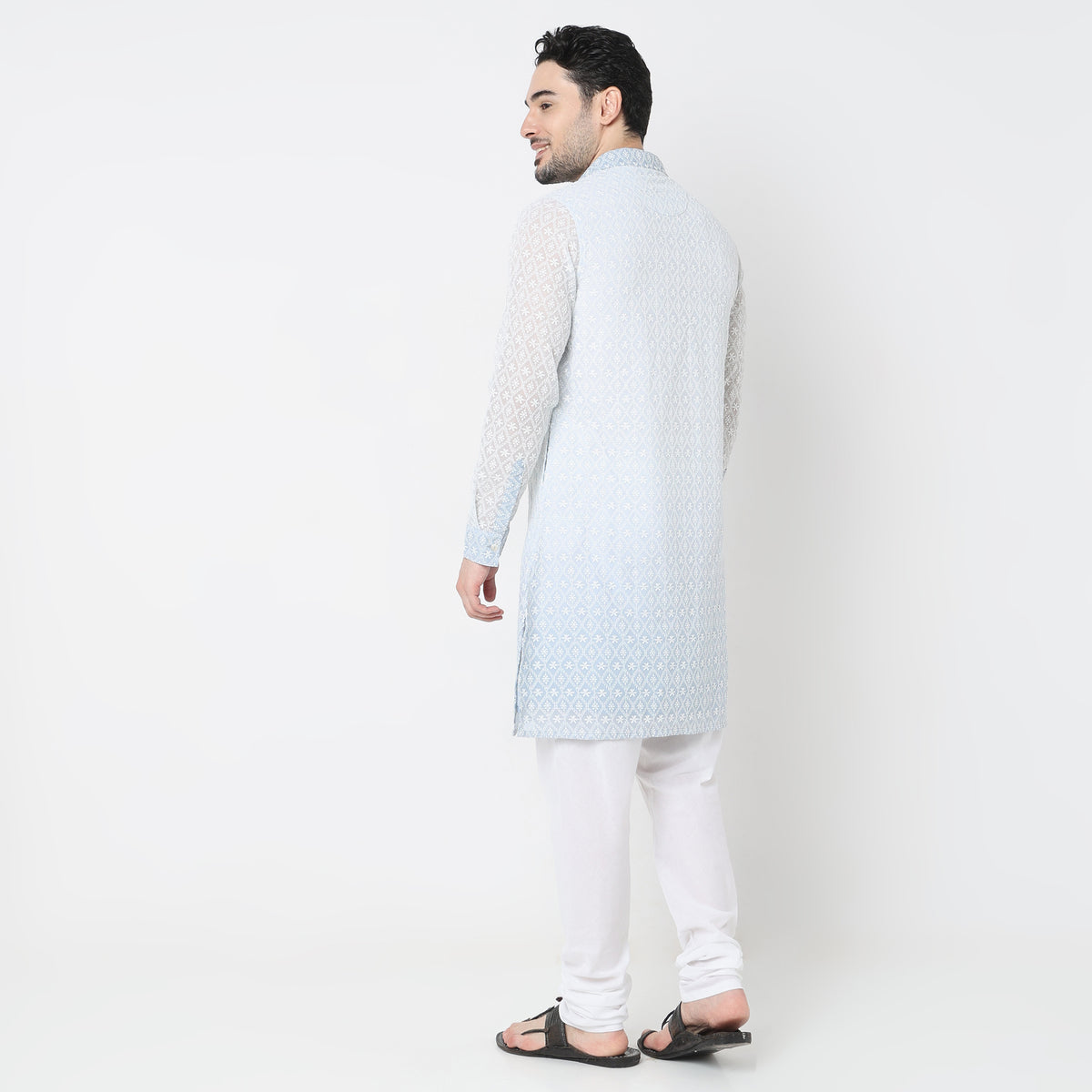 Regular Fit Embroidered Kurta