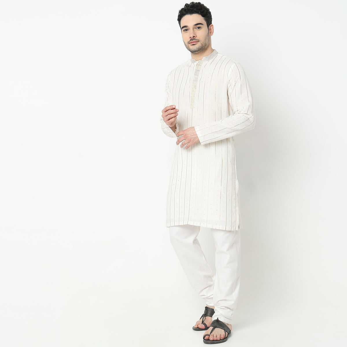 Regular Fit Embellished Kurta