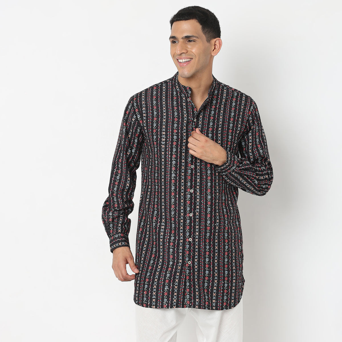 Regular Fit Embellished Kurta