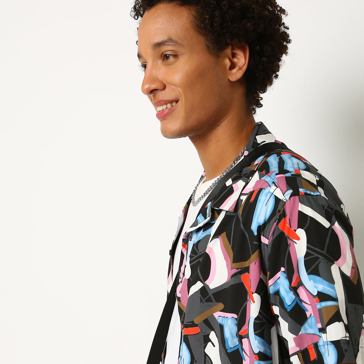 Men Wearing Regular Fit Printed Shirt