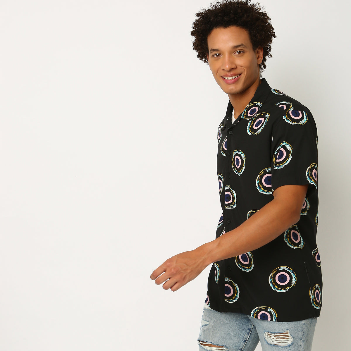 Men Wearing Regular Fit Printed Shirt