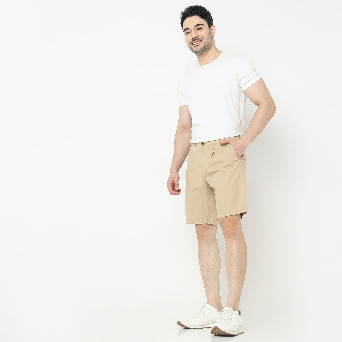 Regular Fit Solid Mid Rise Shorts