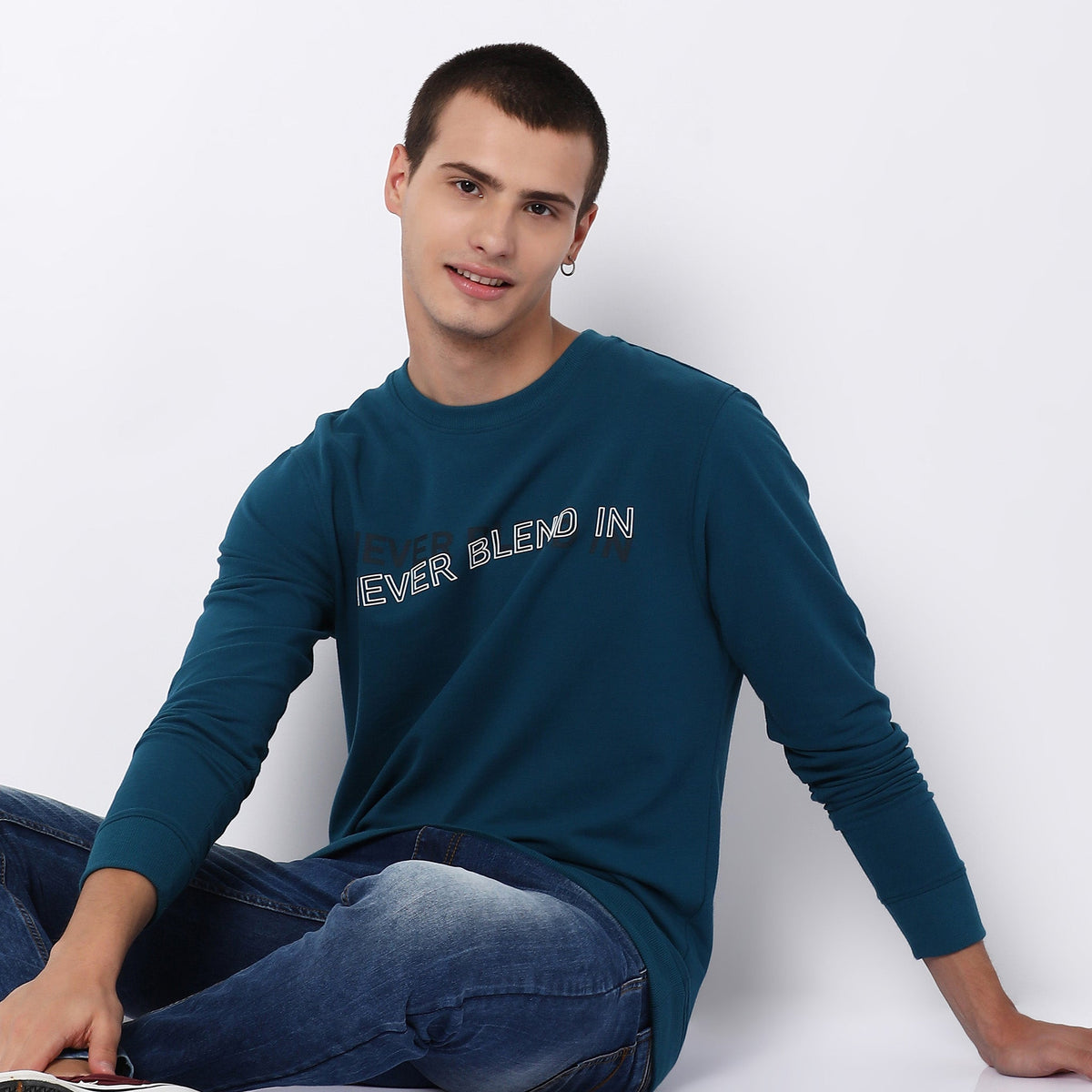 Men Wearing Regular Fit Solid T-Shirt