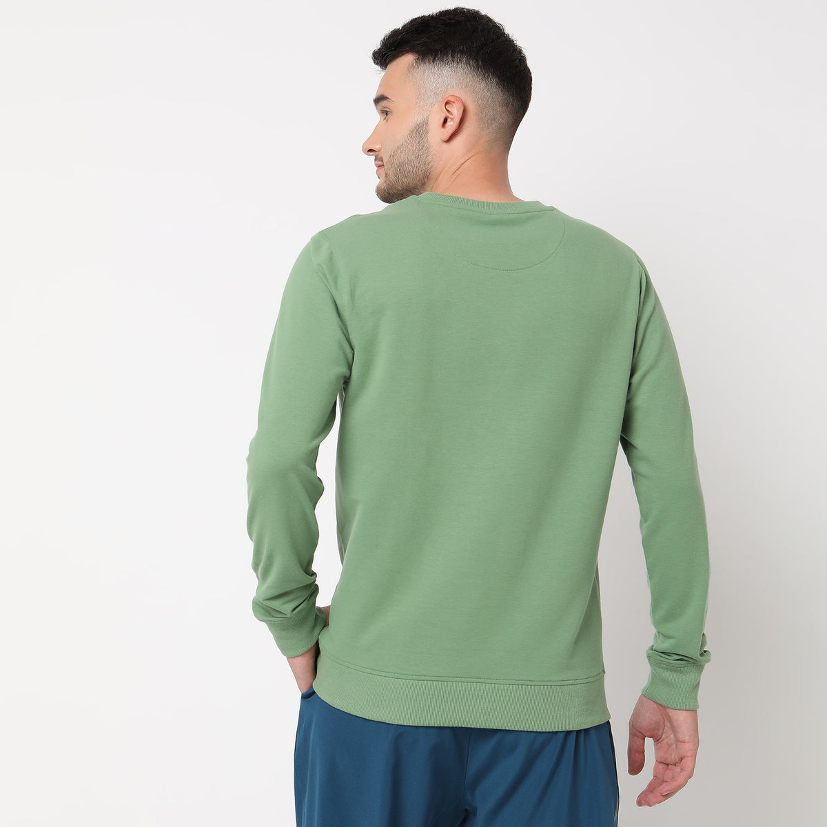 Men Wearing Regular Fit Solid T-Shirt