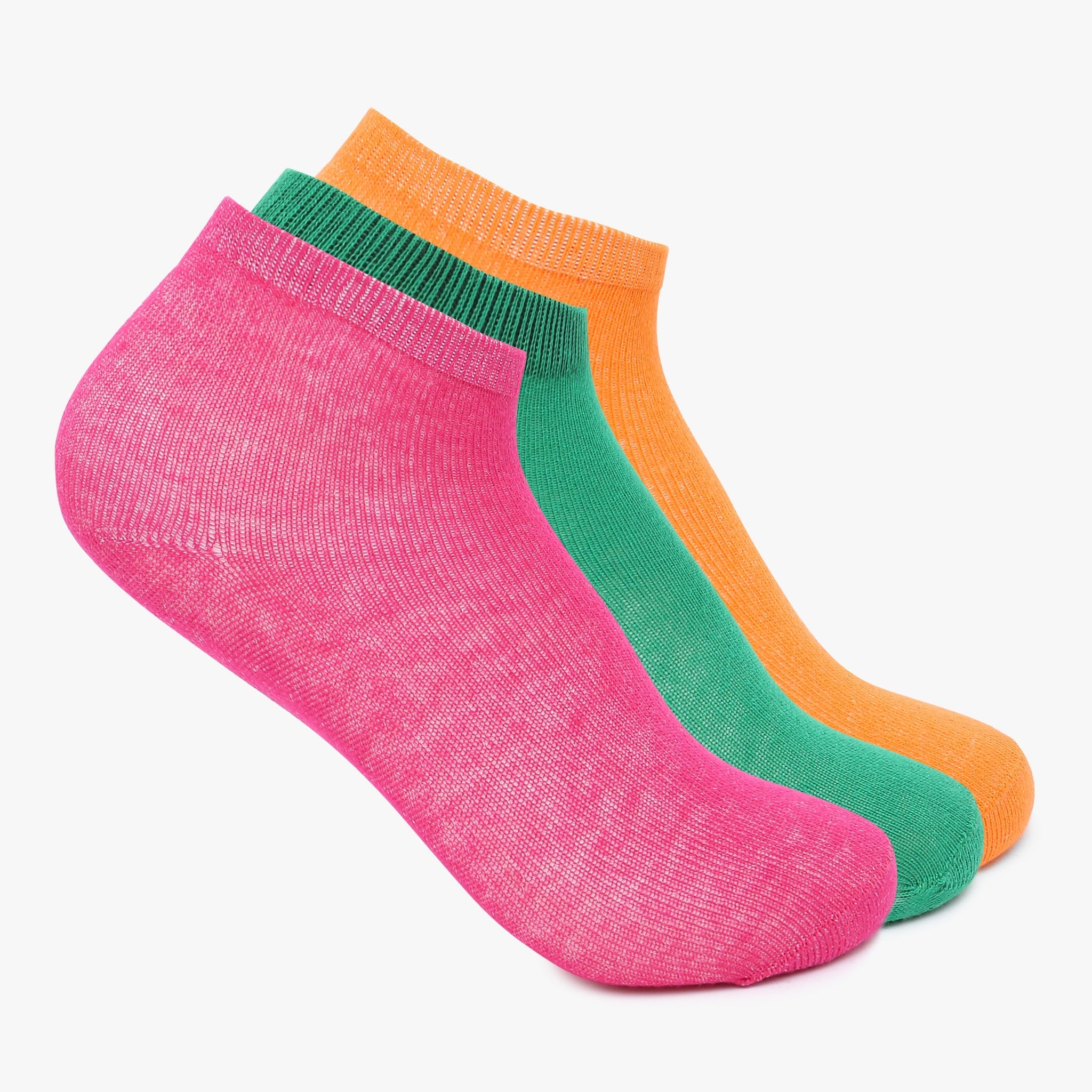 Girl Wearing Girl's Assorted Ankle Socks