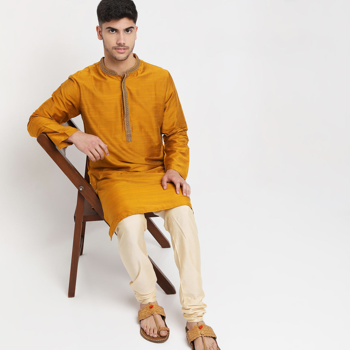 Regular Fit Embroidered Kurta