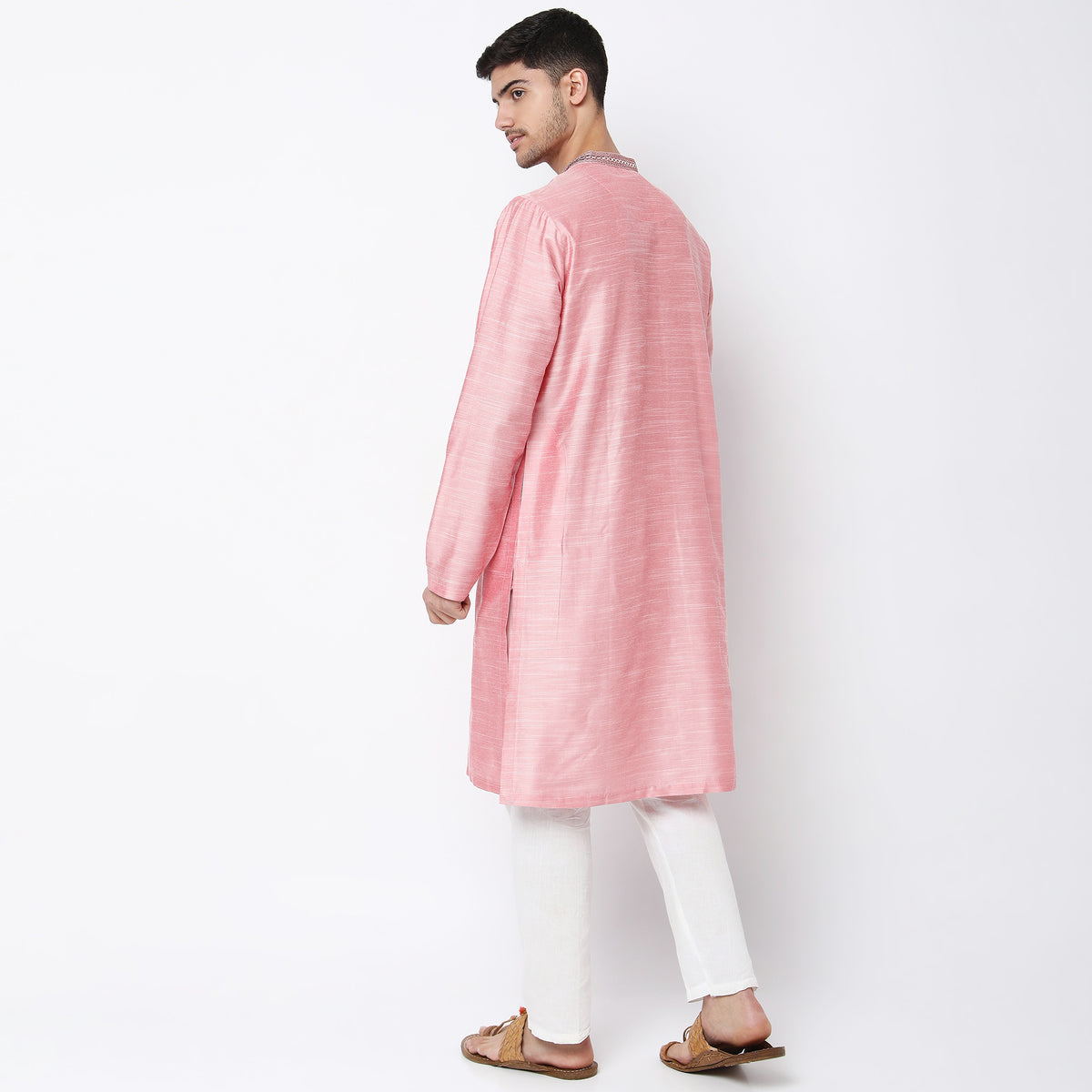 Regular Fit Embroidered Kurta