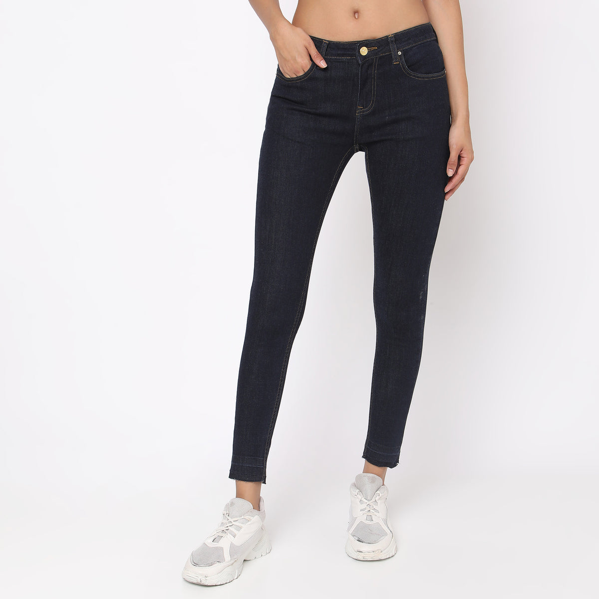 Skinny Fit Solid High Rise Jeans