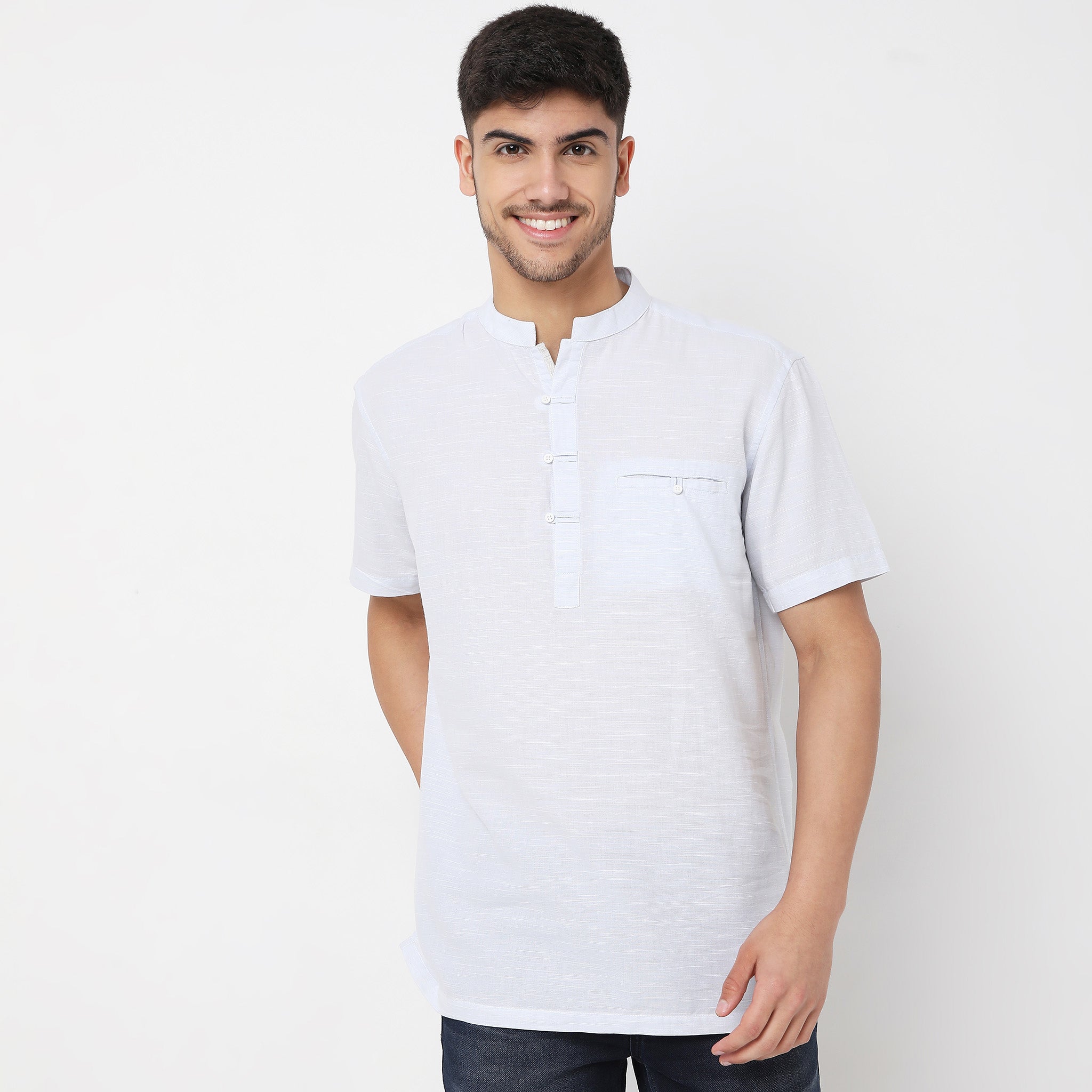 Men Wearing Relaxed Fit Solid Shirt